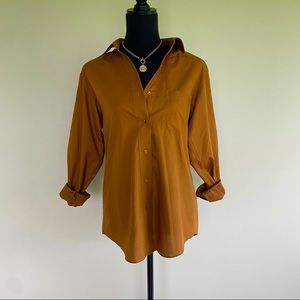 Brown Foxcroft Button up dress shirt size 8 (small/medium)